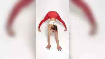 FLEXIBLE GIRL. CONTORTION CHALLENGE. GYMNASTIC FLEX. SPLITS & OVERSPLITS