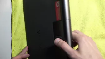 How to Insert an SD Card into a Lenovo Yoga Smart Tab – Expand Storage using Memory Card