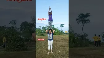 wow balance of girl #viral #balancing #stunt #yoga