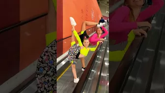 #macarenachallenge #reels #tiktok #gymnast #flexibility #split #stretching #viral #shorts