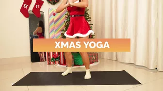 Christmas Hot Yoga Challenge | Hannah Marbles