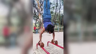 handstand balance #skills #fitness #calisthenics #yoga #planche