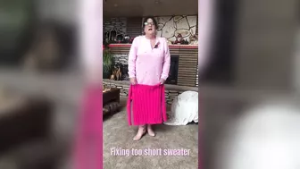 Don’t put it in the dryer subscribe #sweater longer # stretching # bigger