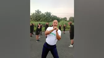 #viral simple step dance while the troops stretching