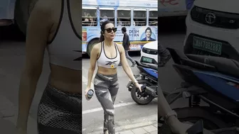 Malaika Arora Spotted at her Yoga Classes ???????? #malaikaarora #malaikaaroraofficial