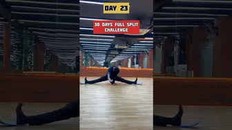 Day 23 of 30 Days full split challenge #challenge #30dayschallenge #flexible #fitnesschallenge