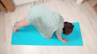 STRETCHING FOR NOVICES AT HOME WITH EVELINE - YOGA QUEEN