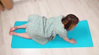 STRETCHING FOR NOVICES AT HOME WITH EVELINE - YOGA QUEEN