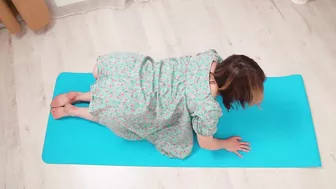 STRETCHING FOR NOVICES AT HOME WITH EVELINE - YOGA QUEEN