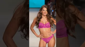 Megan Coleman Slow Motion Runway Walk / Simone Perele Lingerie / Paraiso Miami Swim Week 2023