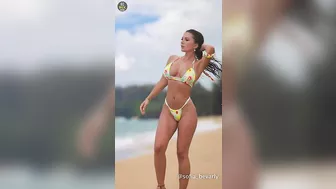 Sofia Bevarly - Modelo de bikinis con curvas | Biografía | Bikini Model