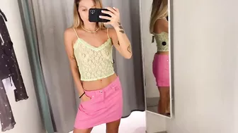 See through Try On Haul style fitting room