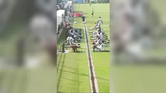 PEMAIN MULAI LATIHAN DENGAN MELAKUKAN STRETCHING FULL VIDEO DI YT ADUNBIRUBARAT