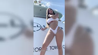 Anastasia Kvitko - Modelo de bikinis | Biografía e información | Bikini Model