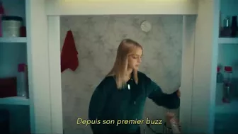 TikTok Girl (Clip officiel)