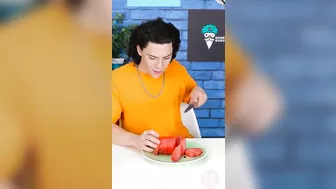 Awesome Way to Slice Watermelon || Testing Cool TikTok life hacks #shorts #SMOL