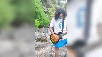 Lenon Pires - Sunday guitar Jam at Kakonem beach /waterfalls - Sun sand sea and Rock n Roll