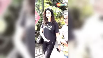 Karishma Tanna Snapped At Yoga Class In Bandra#shorts #shortsvideo #Karishmatanna #viral #snapped