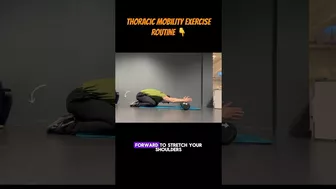 Thoracic Spine Mobility Routine You Must Try. #thoracicmobility #stretching #shorts #roundedshoulder