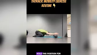 Thoracic Spine Mobility Routine You Must Try. #thoracicmobility #stretching #shorts #roundedshoulder