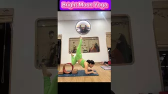 Wow ???? ???? Wow #indianyoga #sports #yoga #music #beautiful #vinyasaflow