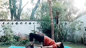 # Youtube # Short #????Spinal stretching #Enhanced leg strength #????Stimulating Organs# Home workout #