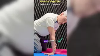 STRETCHING BICIPITI