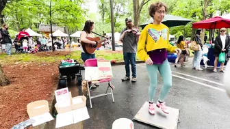 Market Buckdance before yoga class - Miss Moonshine ft Max & Maggie