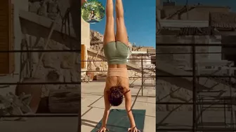 Flexible Yoga Stretching Handstand #shorts