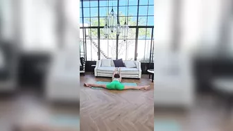 Tropical Villa Stretching Routine: Home Fitness in Paradise