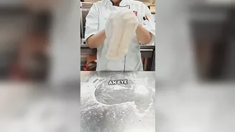 Hand Technique for Stretching Pizza Dough ????