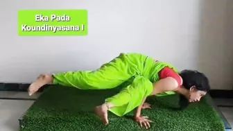 Try this challenge hot yoga morning practice how to middle splits leg stretching flexibility poses