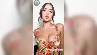 Angelica Laliotis - Modelo de bikinis e influencer de Instagram | Biografía y opiniones