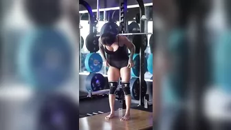 This CrossFit Athlete Is So Powerful And Flexible#fitness #viral #motivation #workout