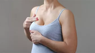 Stretching to Prevent Breast Area Lumpsब्रेस्ट के आस-पास होने वाली गांठों के लिए स्ट्रेचिंगएक्सरसाइज