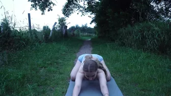 SUMMER EVENING YOGA