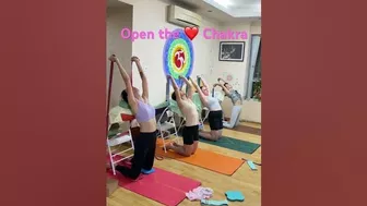 #openshoulder #kapotasana #iyengar #yoga #yogapractice #iyengaryoga #yogawithprops #chairyoga #an