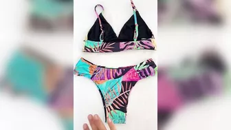 Biquini top sustentação + calcinha borboleta estampa floral #biquini #praia #modapraia Geko Bikinis