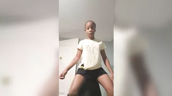 Smlvevo _ twerk it full dance