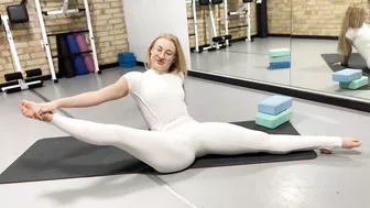 GET FLEXIBLE FAST with This Gymnast's Splits Stretch Routine