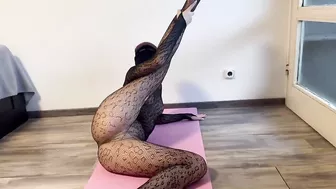 4K USA Yoga and Stretching