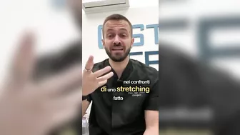 Lo stretching fatto MALE #stretching #esercizi #sportivo #postura #tecnica